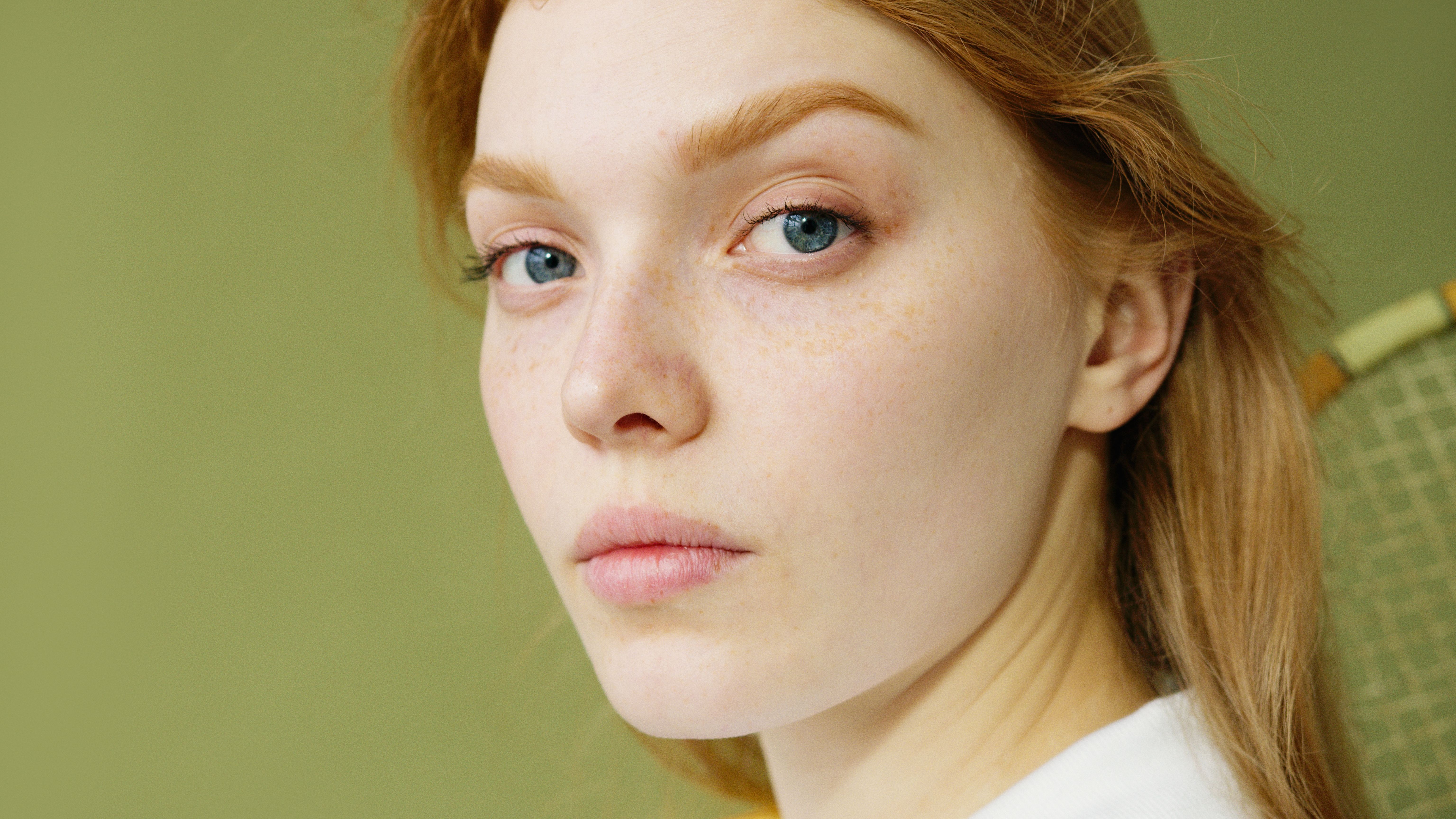 Lumecca IPL model — blonde